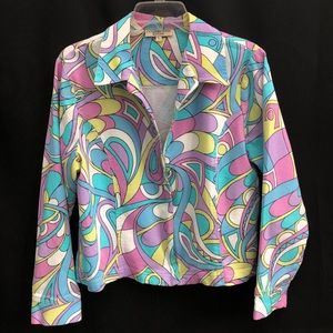 Lightweight short jacket. Lg.